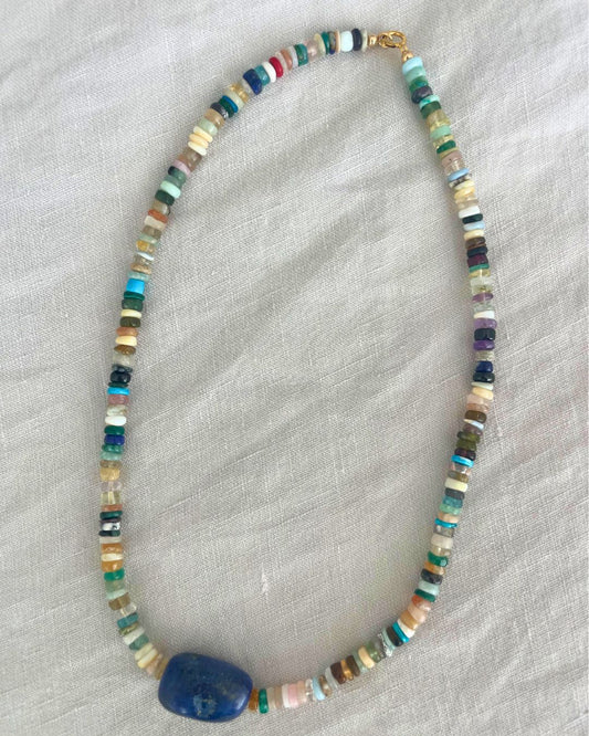 Mixed gemstones with Lapis Lazuli