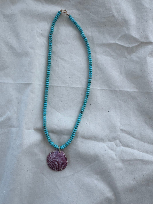 Turquoise beaded necklace with shell pendant