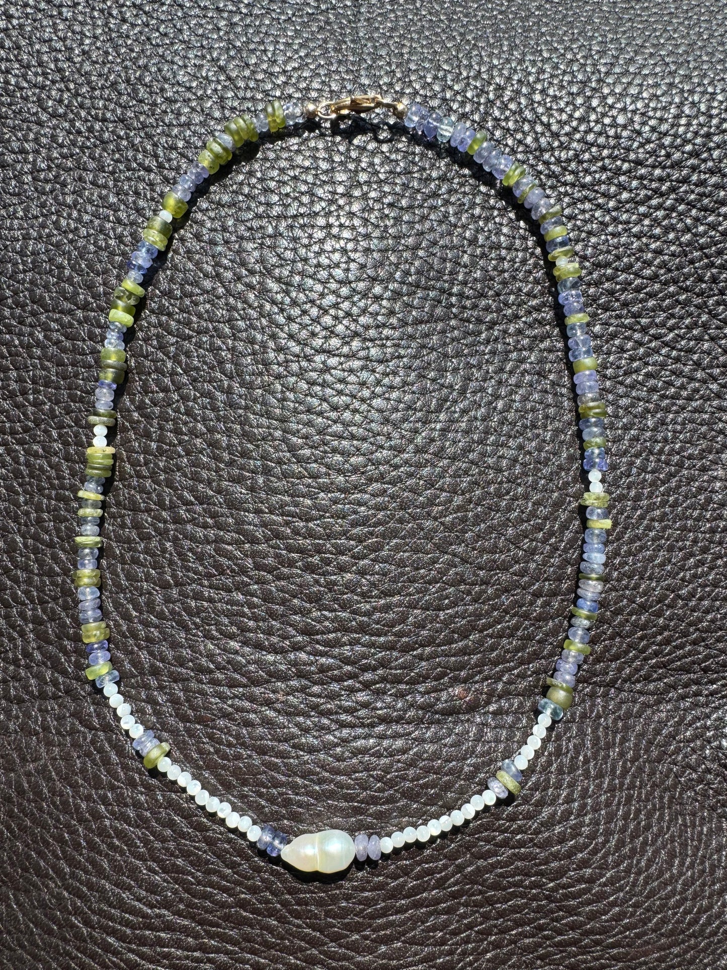 Baroque pearl necklace