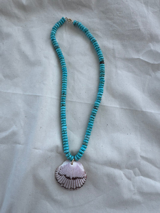 Turquoise beaded necklace with shell