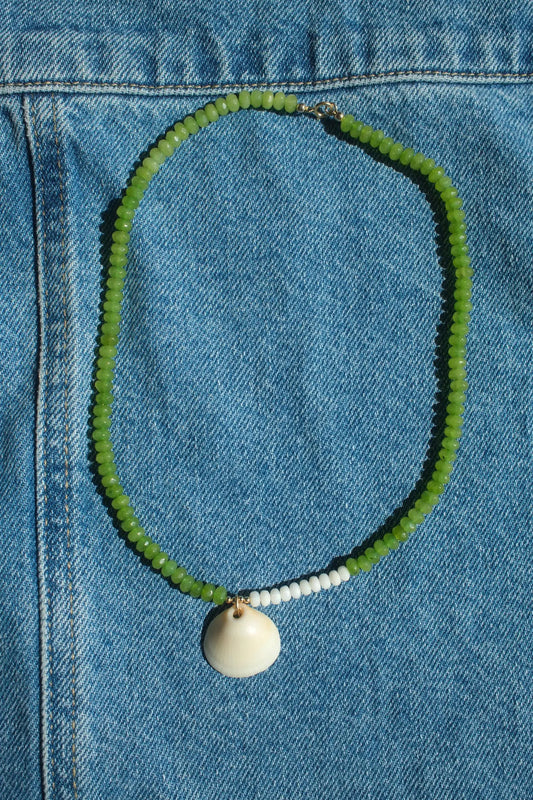 Asymmetric Green Agate Shell Necklace